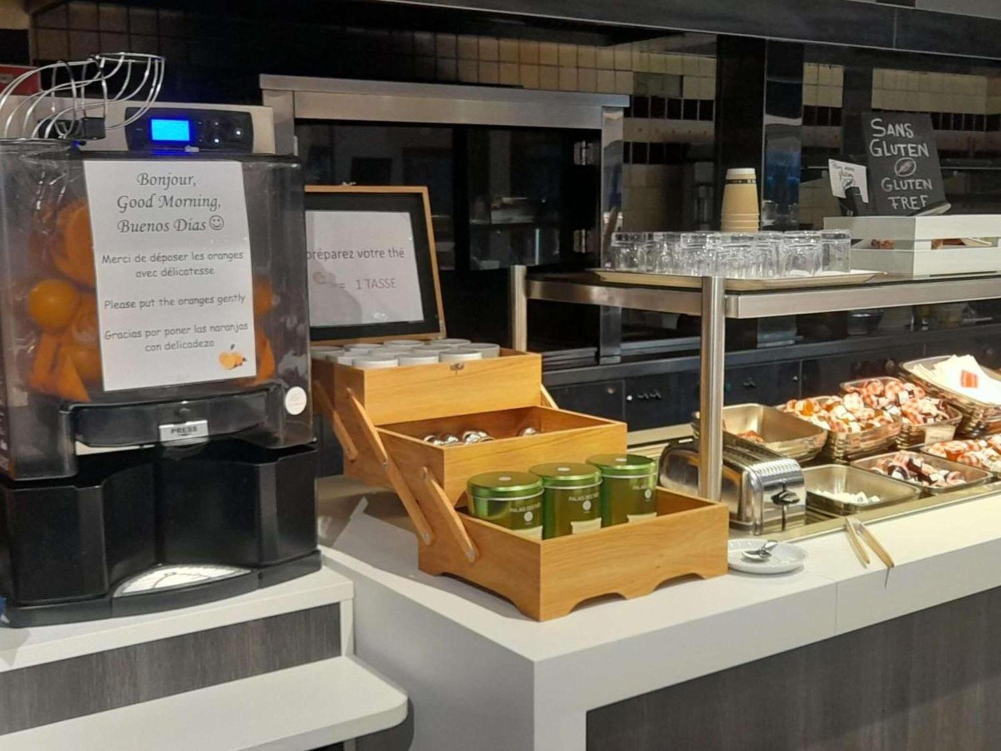 ホテル Ibis Styles Segré エクステリア 写真