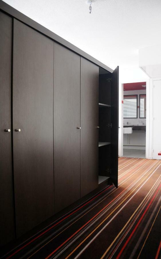 ホテル Ibis Styles Segré エクステリア 写真