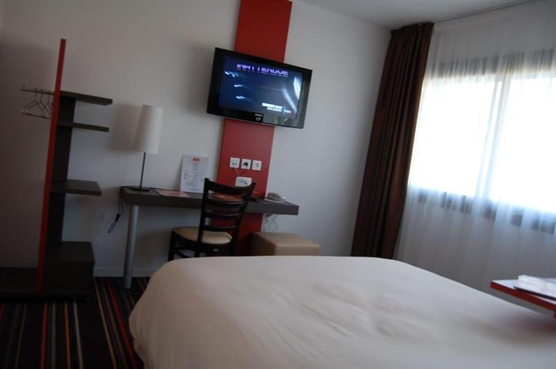 ホテル Ibis Styles Segré エクステリア 写真